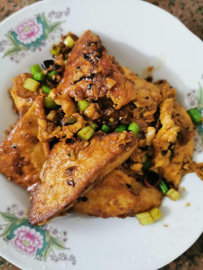 焖煎豆腐