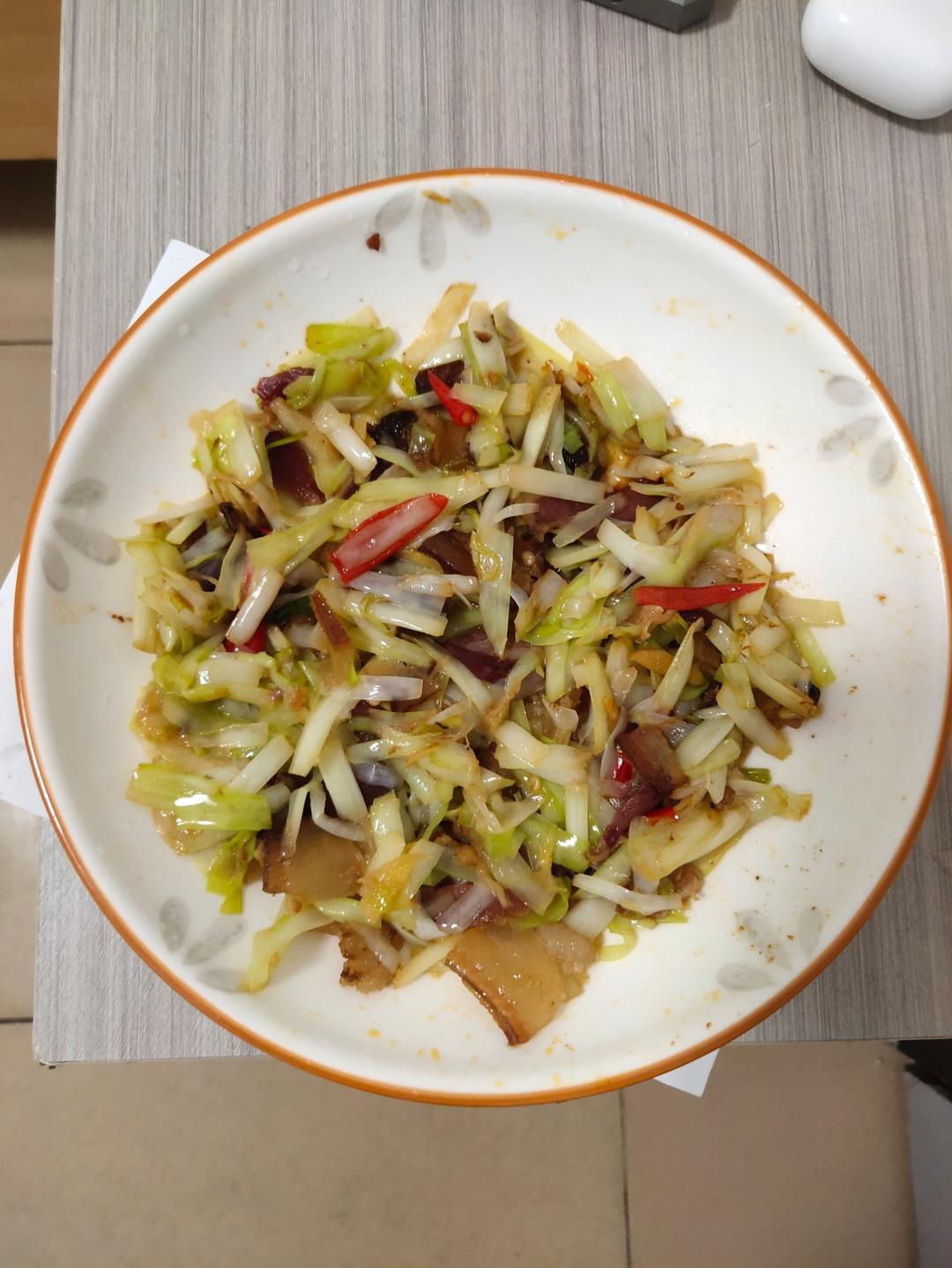 腊肉炒蒜苗