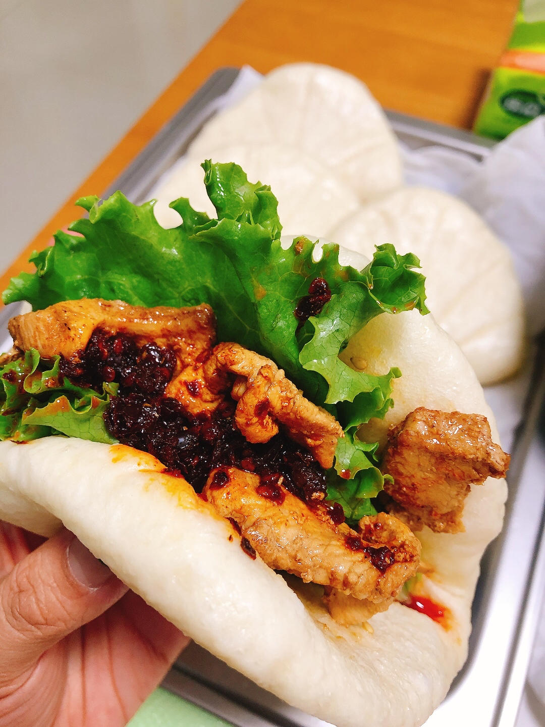 里脊肉夹馍(附荷叶包,自制酱料做法)