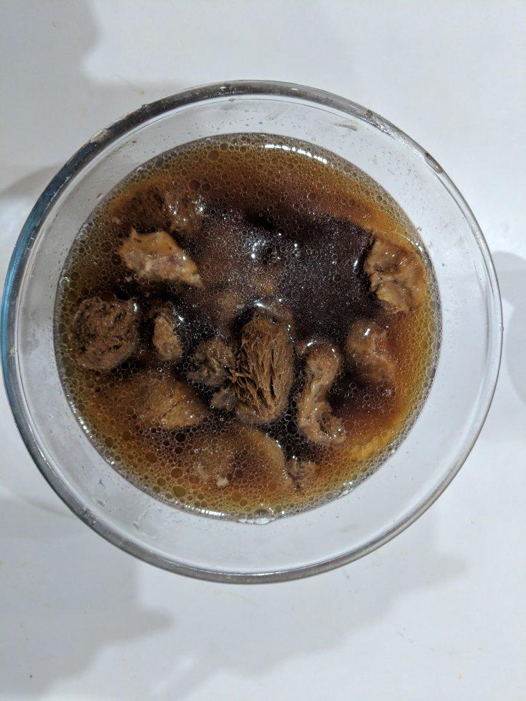 猴头菇红枣鲜鸡汤