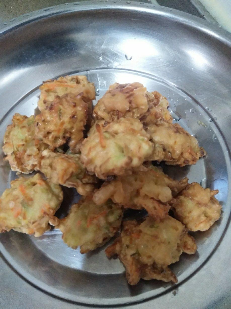 炸萝卜丝丸子