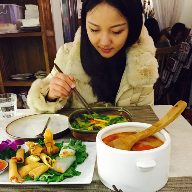 一个吃货与美食的合影