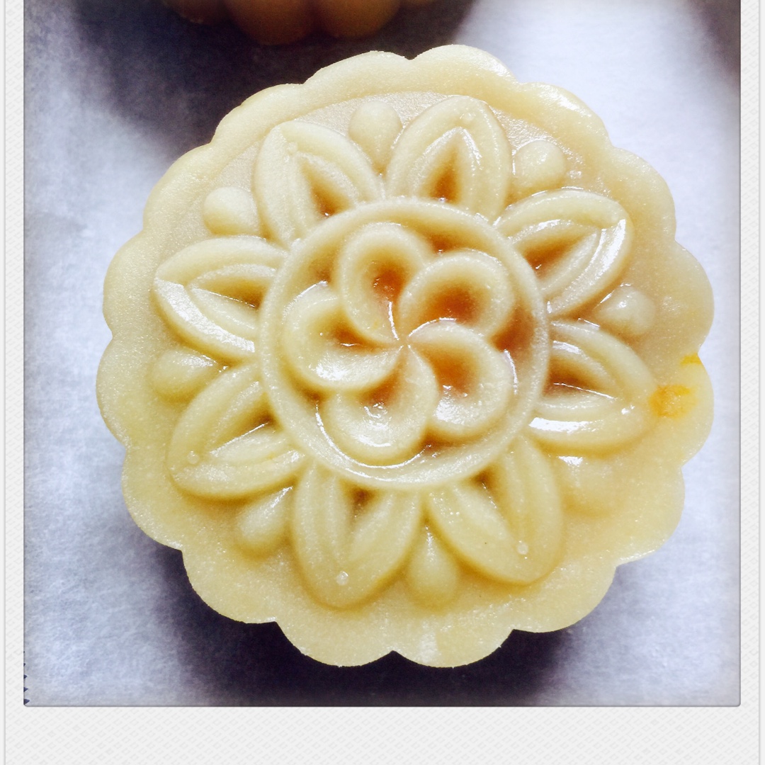 广式月饼——蛋黄莲蓉月饼