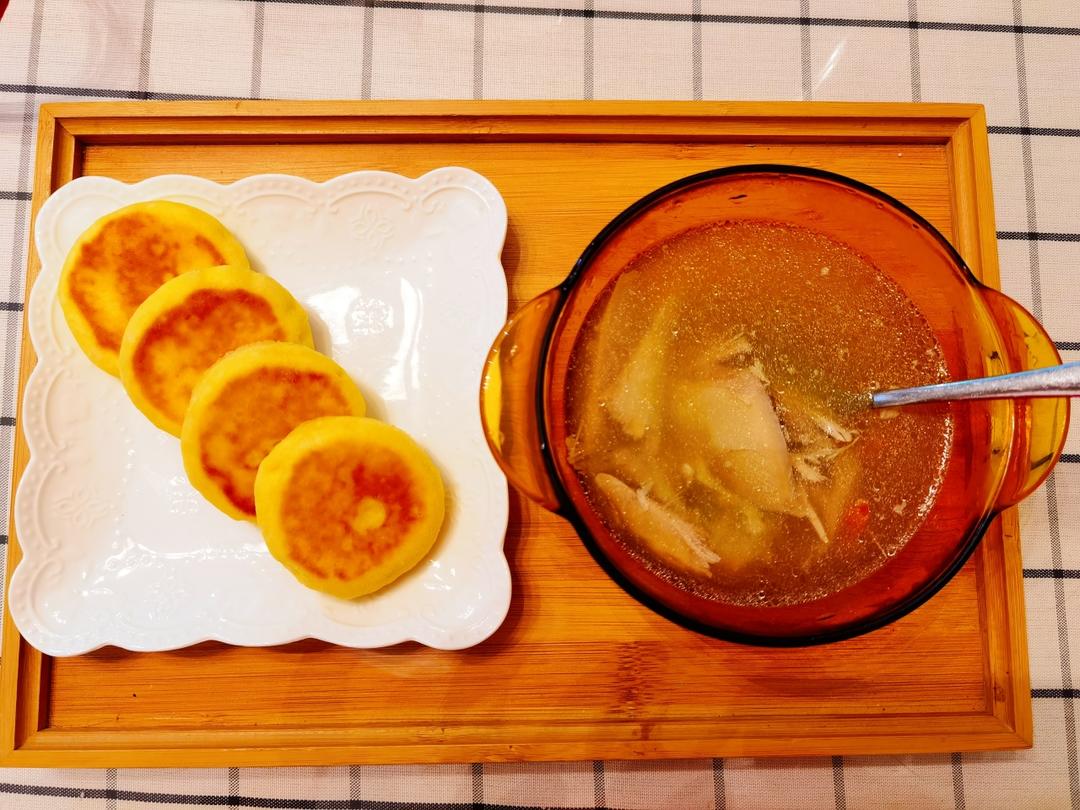 松软养胃的山药饼      （高营养低热量）