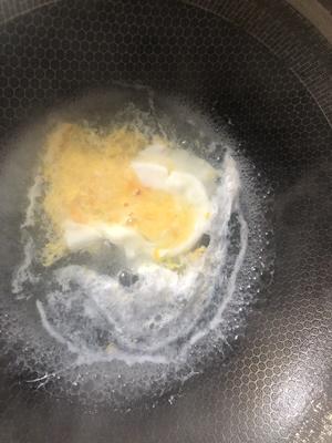 酒酿鸡蛋·养颜秘方的做法 步骤3