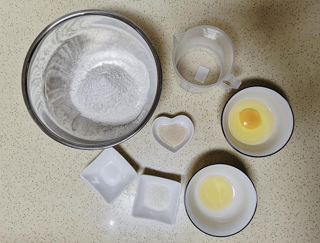 纯奶手撕吐司的做法 步骤1