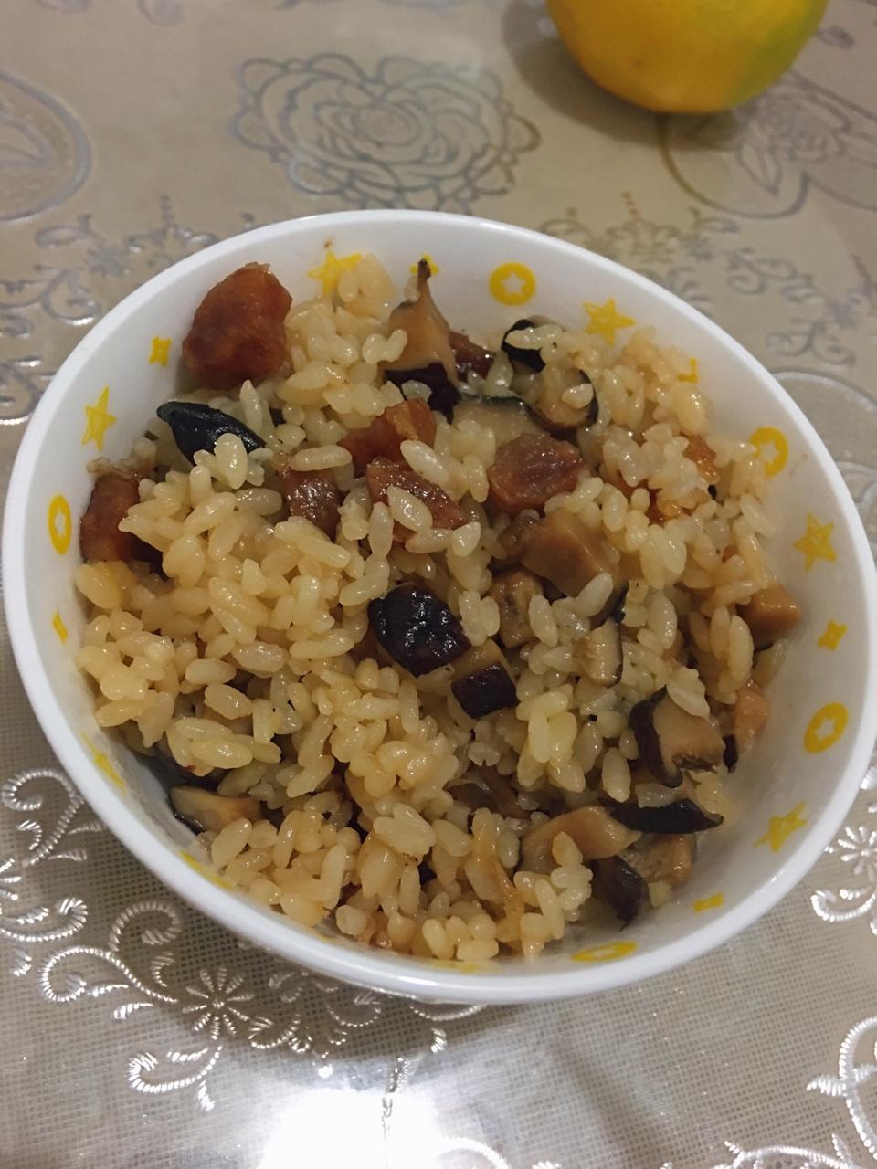 电饭锅版香菇腊肠饭