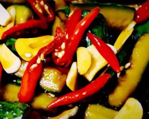 脆爽可口的凉拌黄瓜的做法