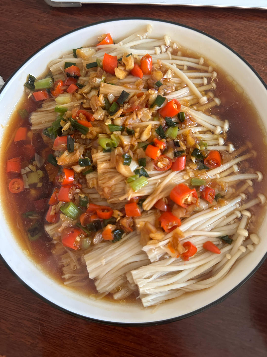 超级下饭的蒜蓉金针菇！好吃到爆