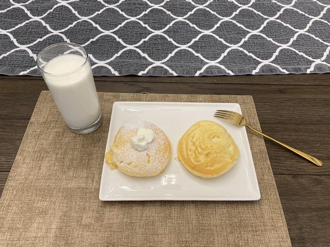 不用烤箱 15分钟无油低糖的舒芙蕾蛋糕松饼 🥞 蓬松绵软