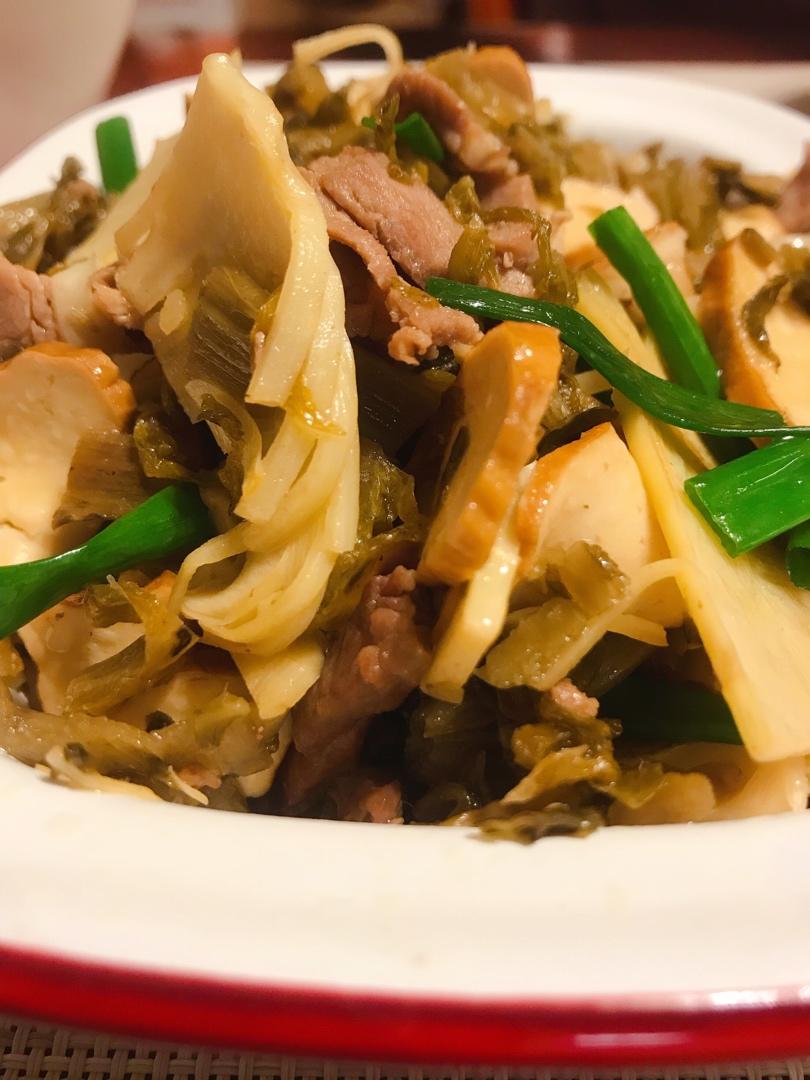 咸菜冬笋豆腐干炒肉片