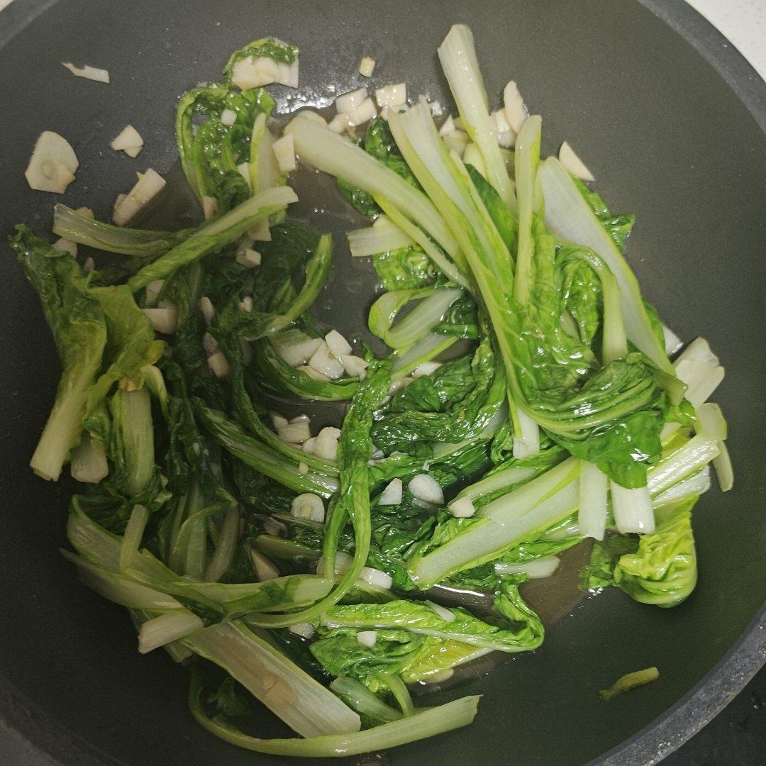 炝炒小白菜（脆爽）