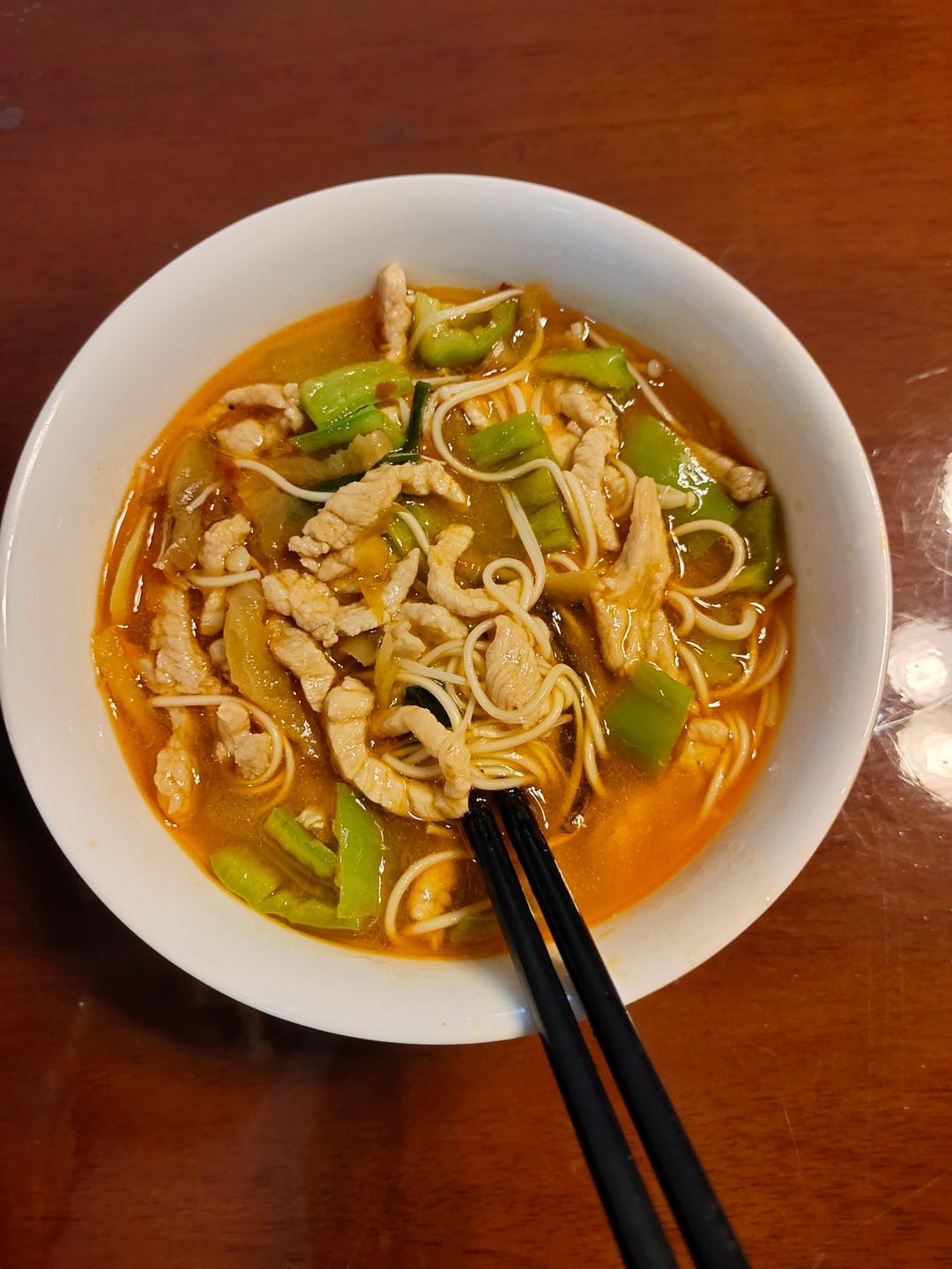 香辣榨菜肉丝面