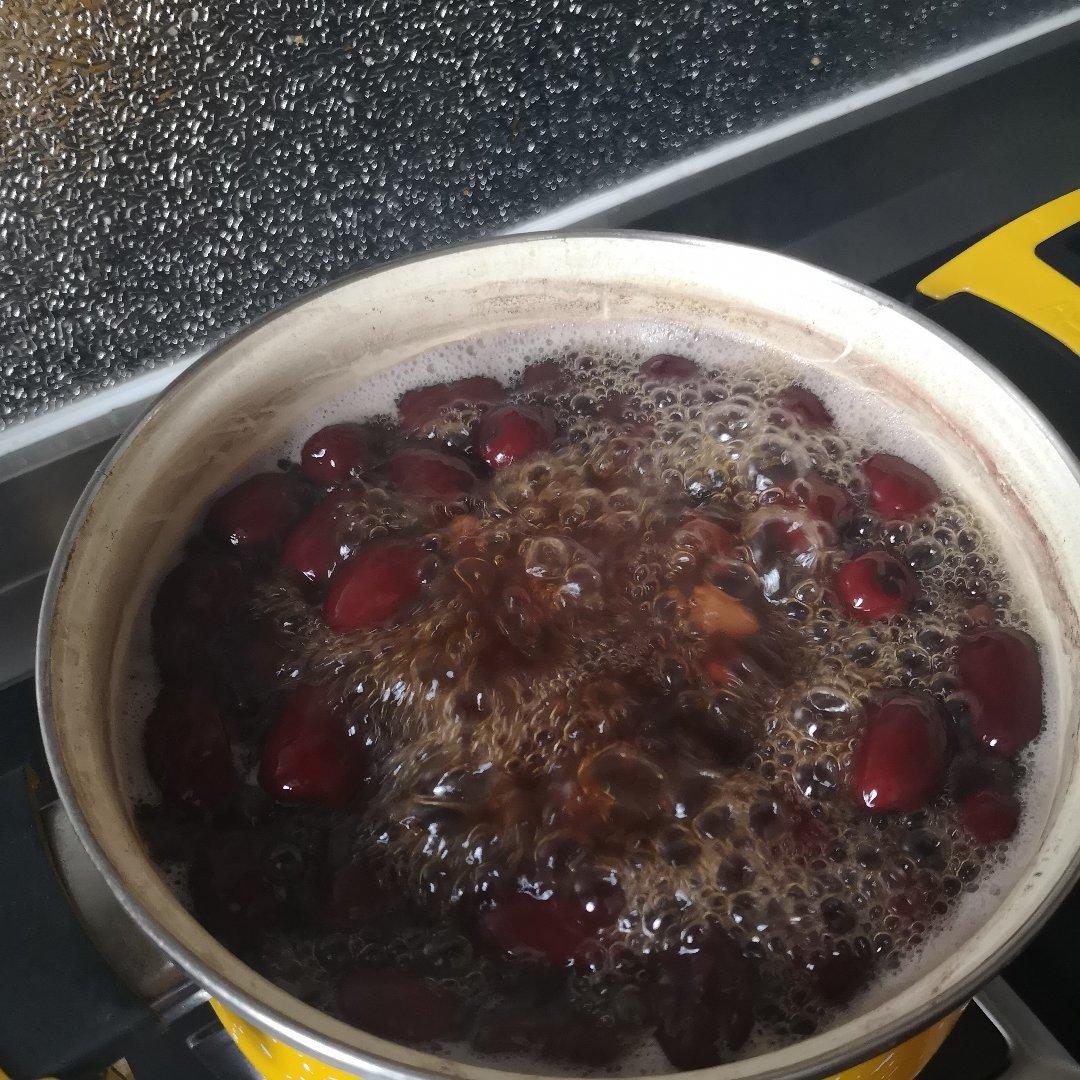 桂圆大枣红豆汤