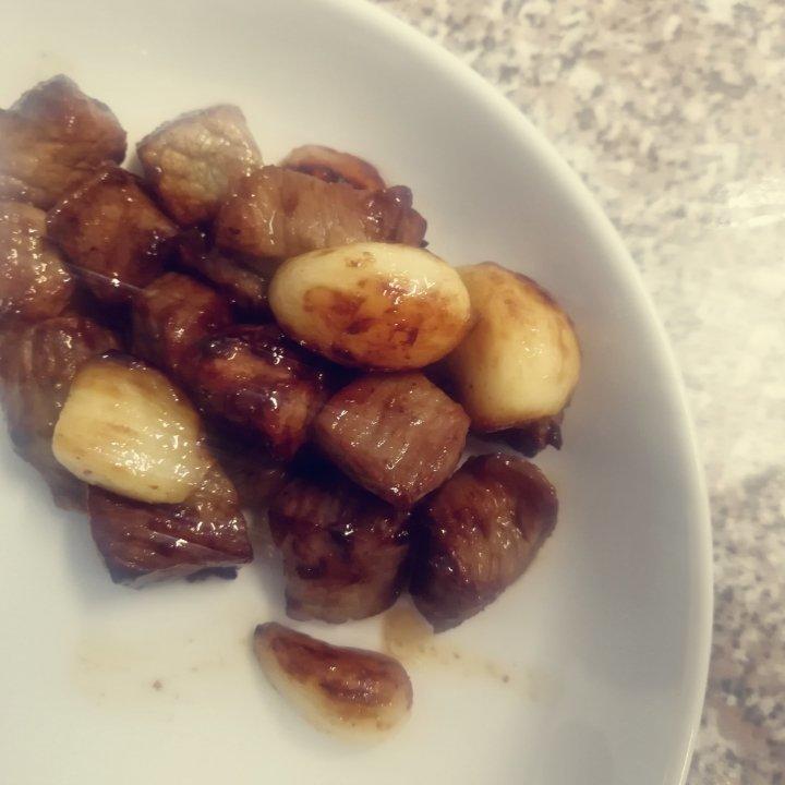 黑蒜子牛肉粒