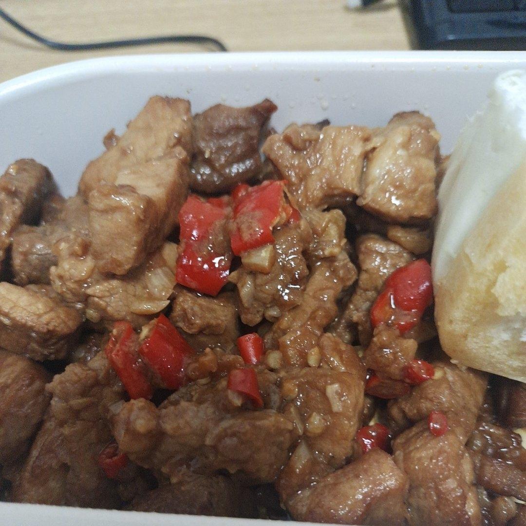 小炒牛肉（肉嫩味香）