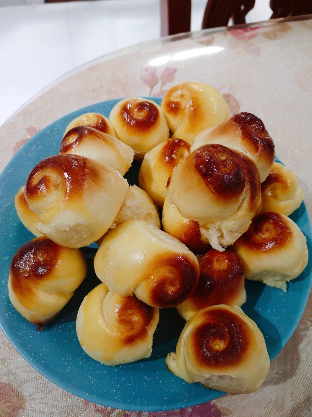 脆底蜂蜜小面包