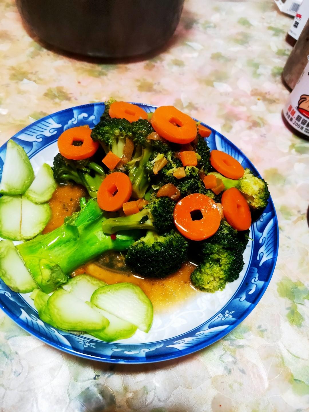 年夜菜之吉祥发财树（辣汁西兰花）