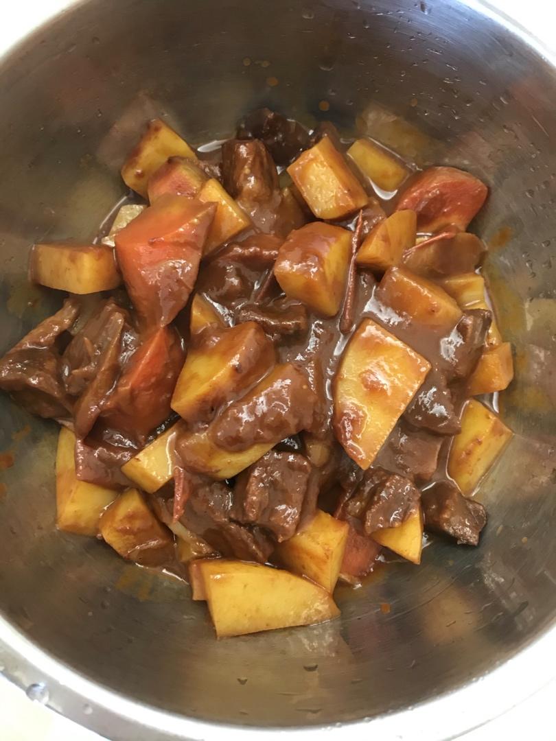土豆炖牛肉