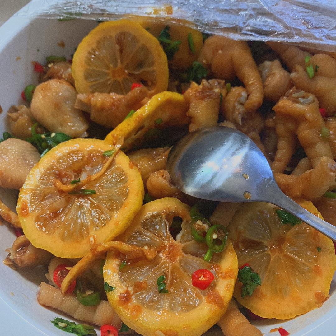 停不下来的秘制凉拌鸡爪