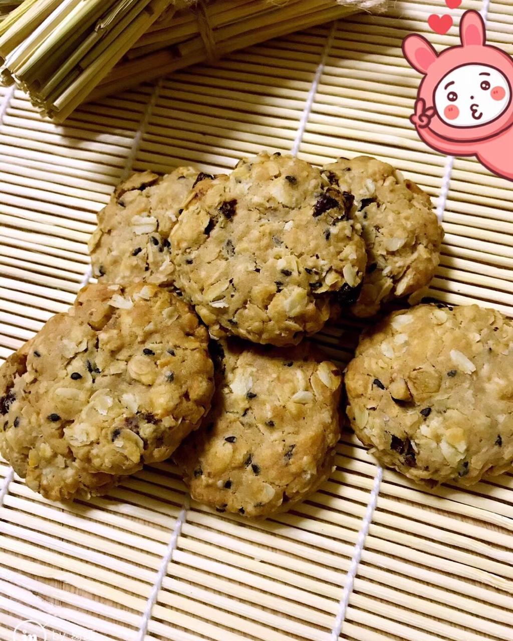 素食:有机燕麦芝麻大饼干