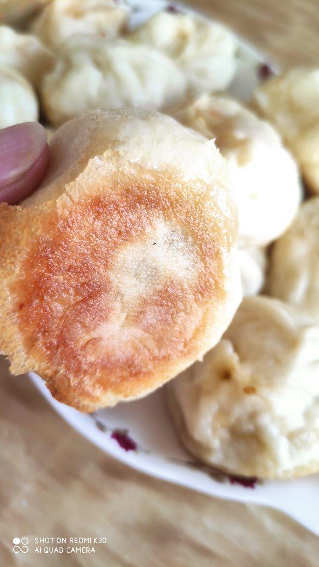 就像有句话所说：成年人的世界里，从来就没有“容易”二字。很多时候，你只能单枪匹马，直面生活的兵荒马乱。