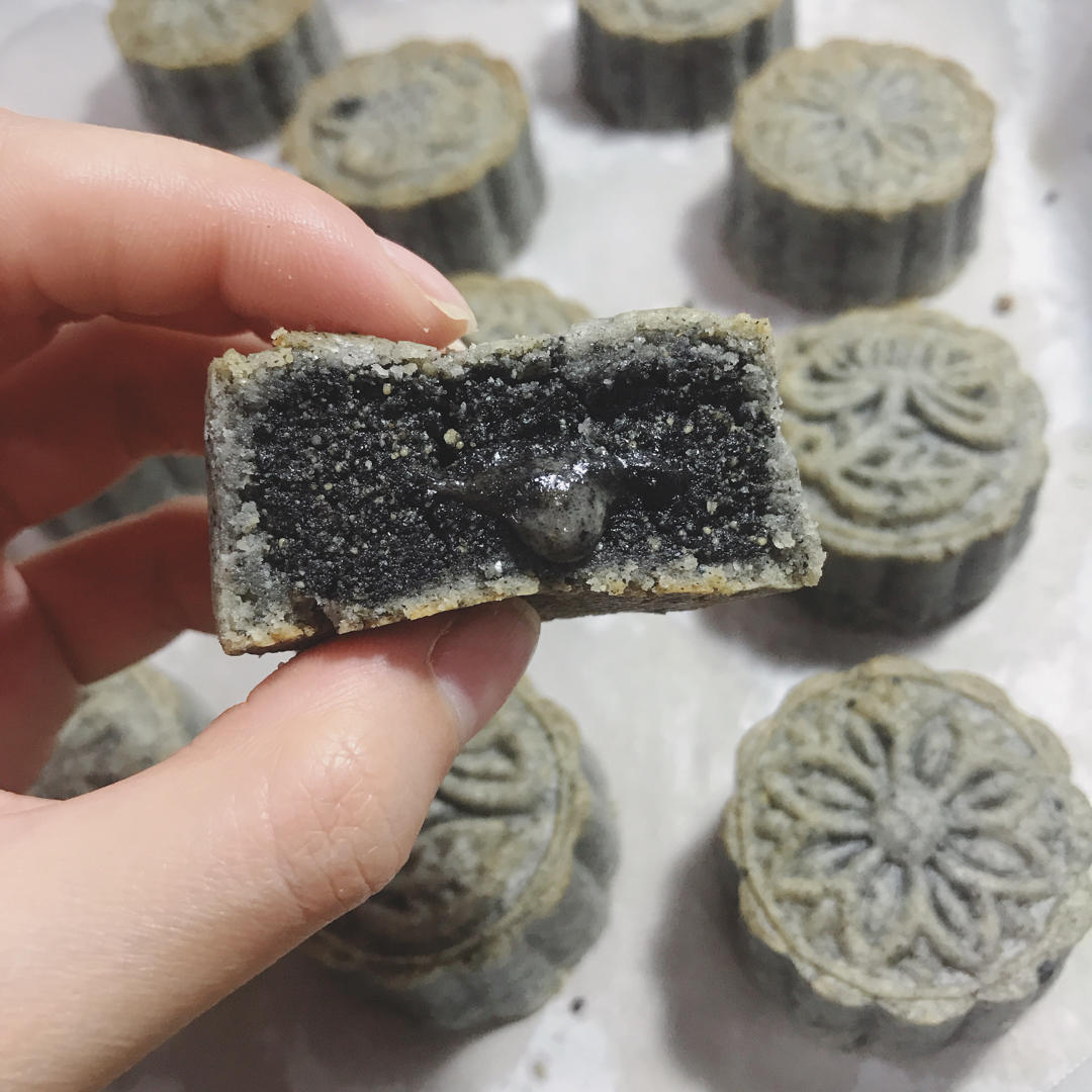 瀑布流心！黑芝麻流心月饼，超香浓！值得做！