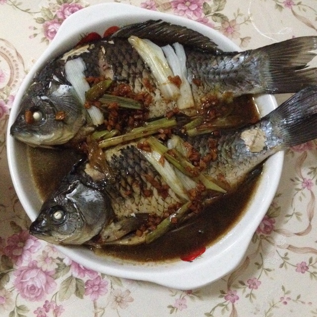 清蒸鲫鱼
