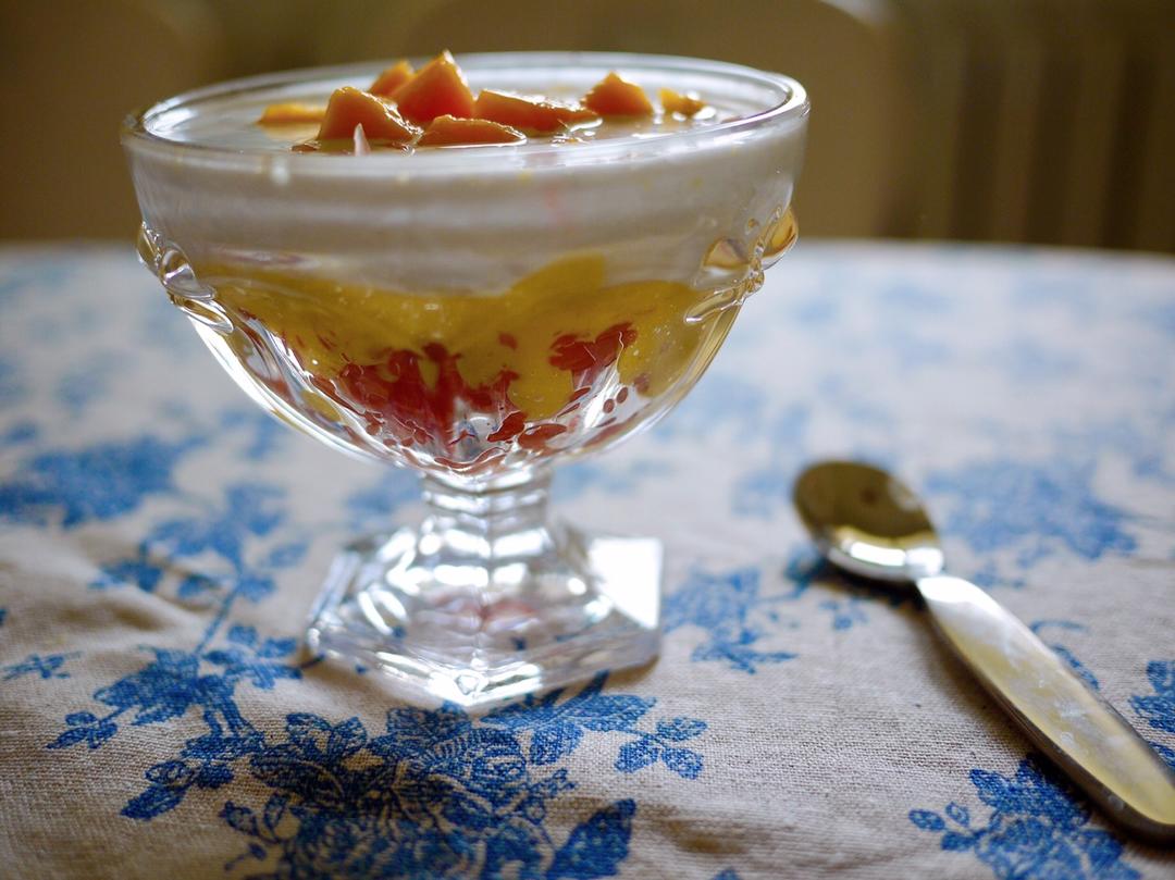 不输甜品店的杨枝甘露