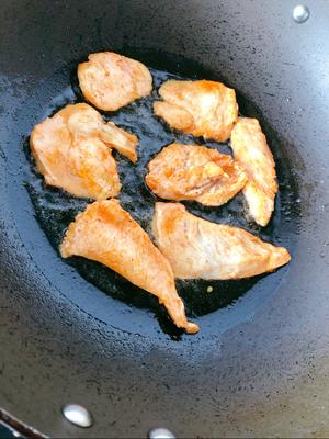 减肥版香煎鸡胸肉的做法 步骤5