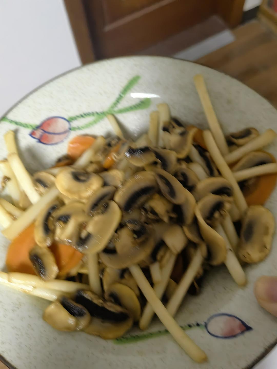 蚝油素炒花生芽