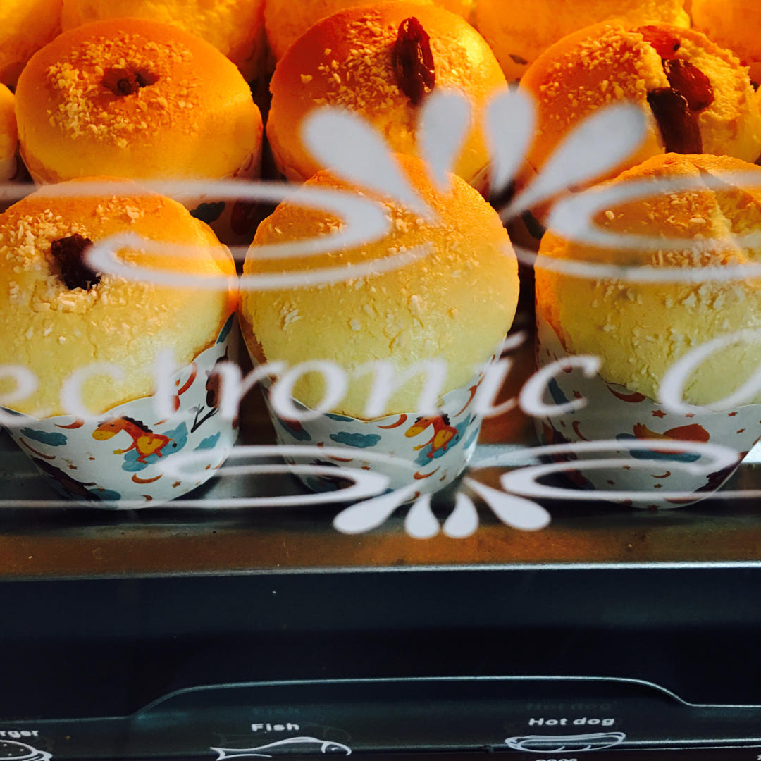 不塌不凹的纸杯戚风蛋糕