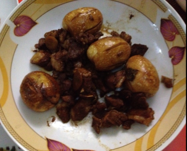【曼食慢语】红烧肉加蛋