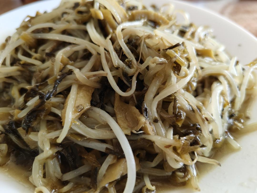 绿豆芽炒咸菜