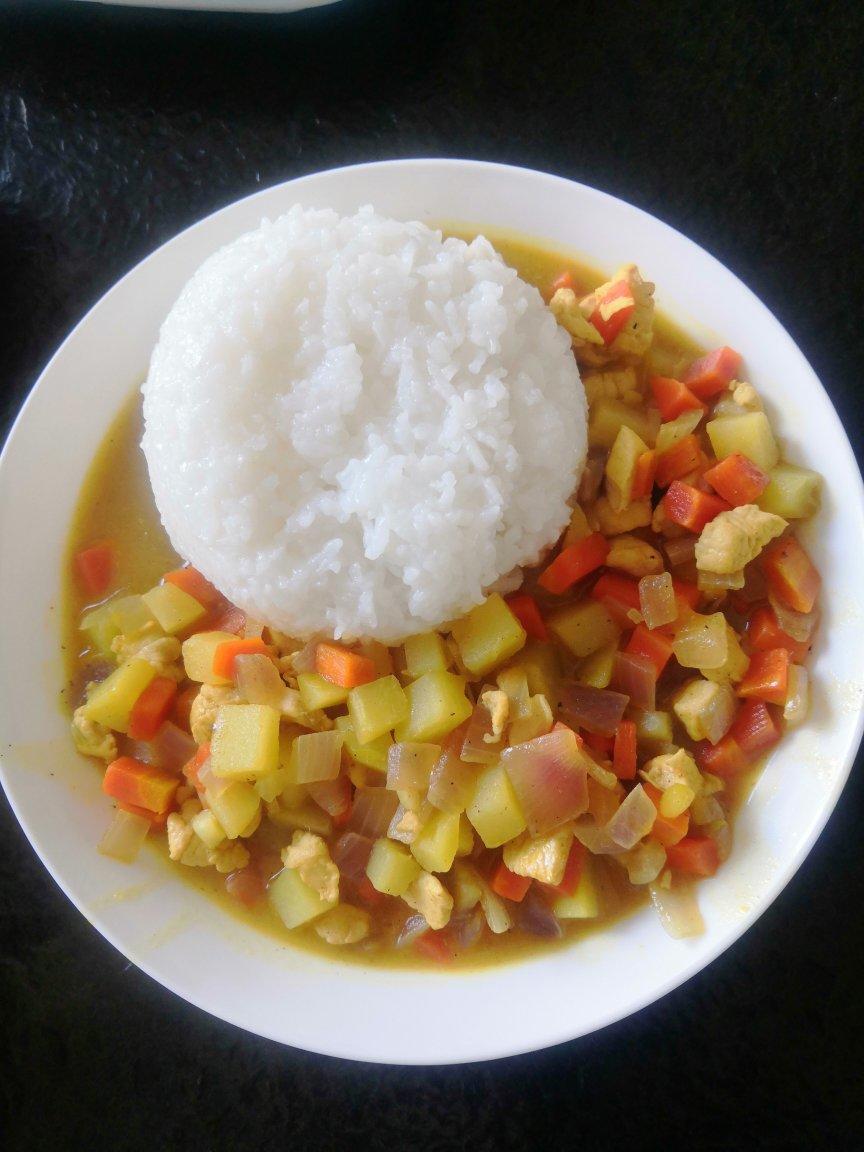 鸡肉咖喱饭