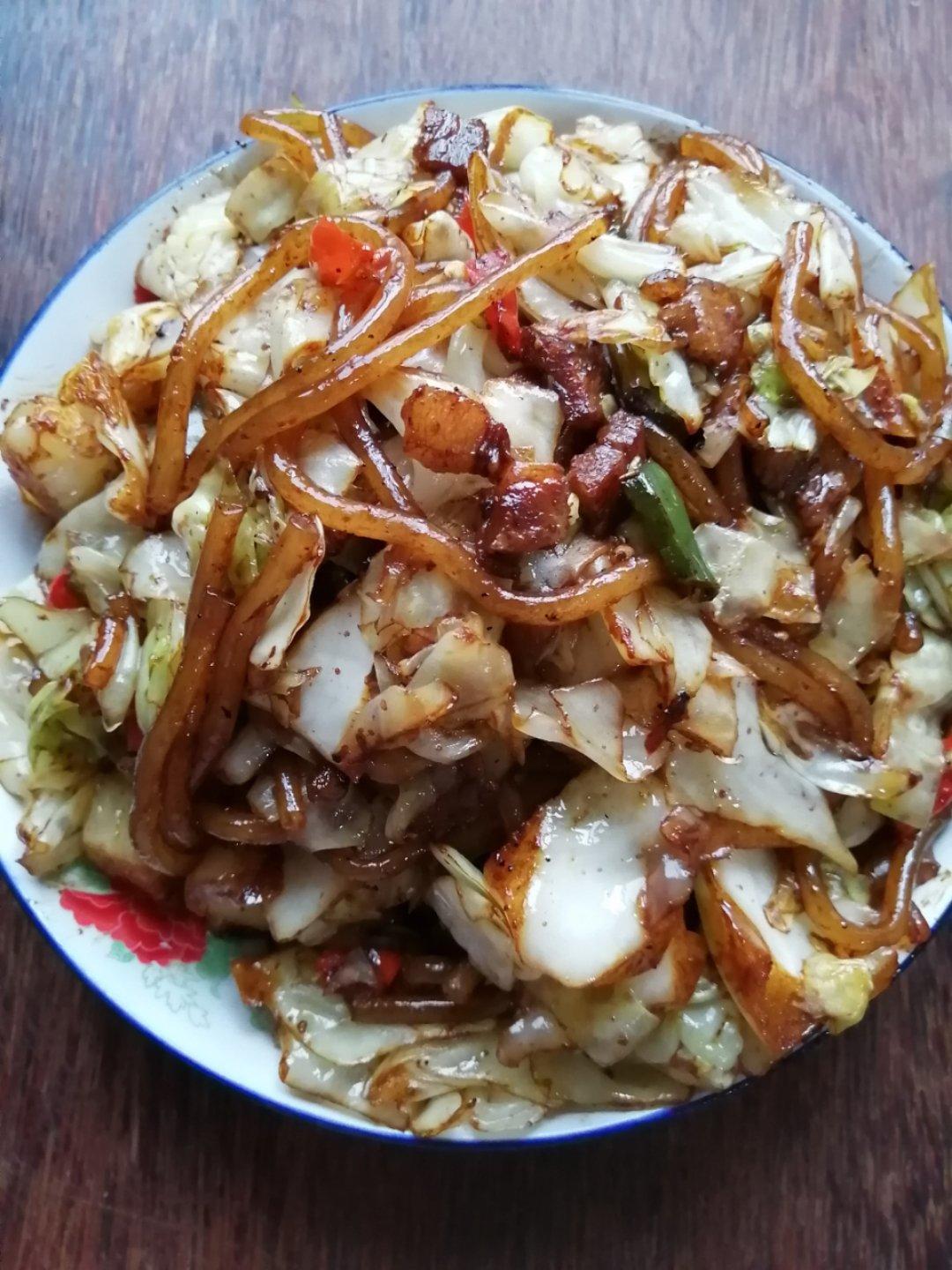 圆白菜炒粉条