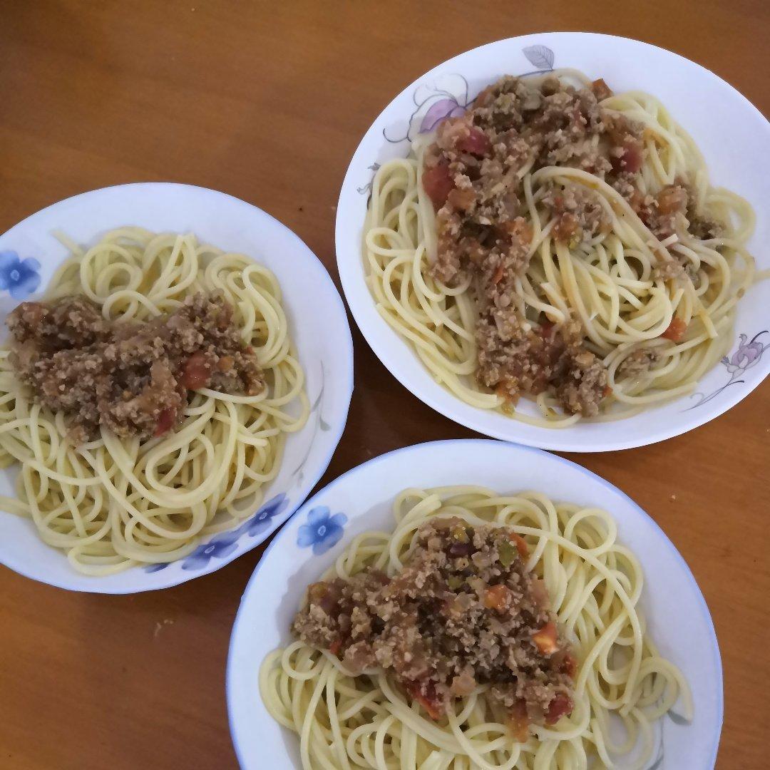 番茄肉酱意大利面