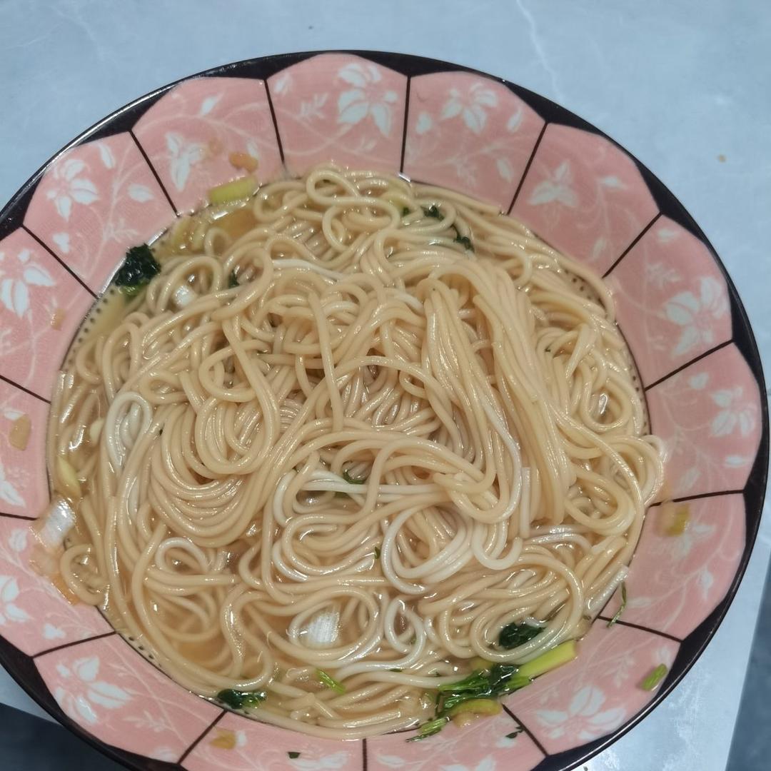 清汤挂面-香而不腻，方便快捷