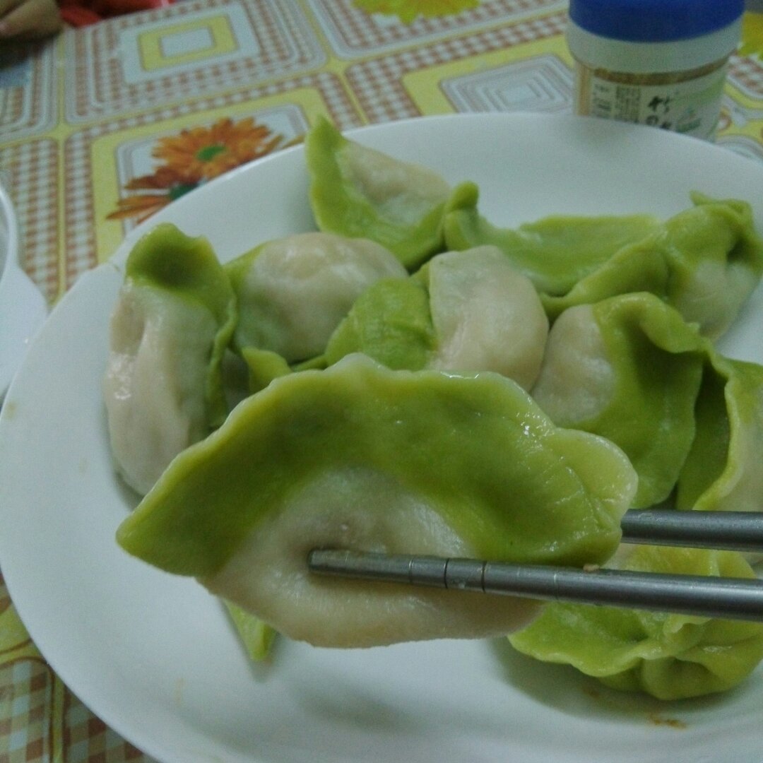 翡翠白玉白菜饺子详细版（附翡翠白玉白菜饺子包法，翡翠白玉饺子皮两种制法，面包机和面，翡翠白玉烧卖，各种馅料搭配）