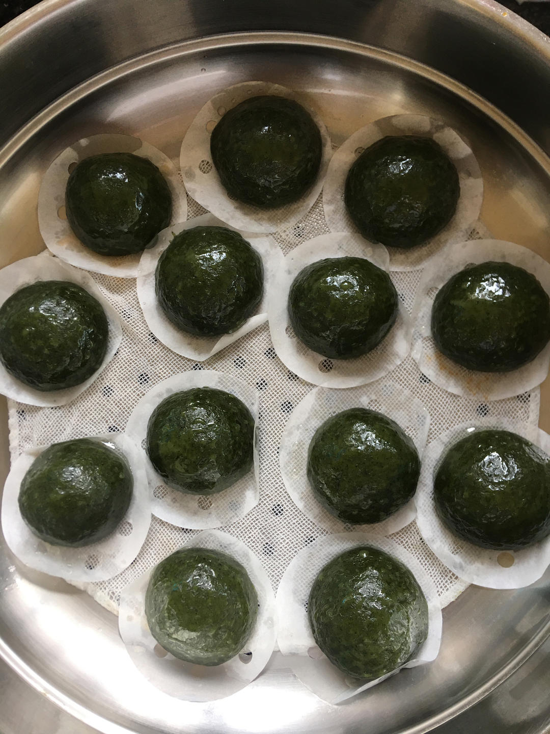清明必吃的艾草青团