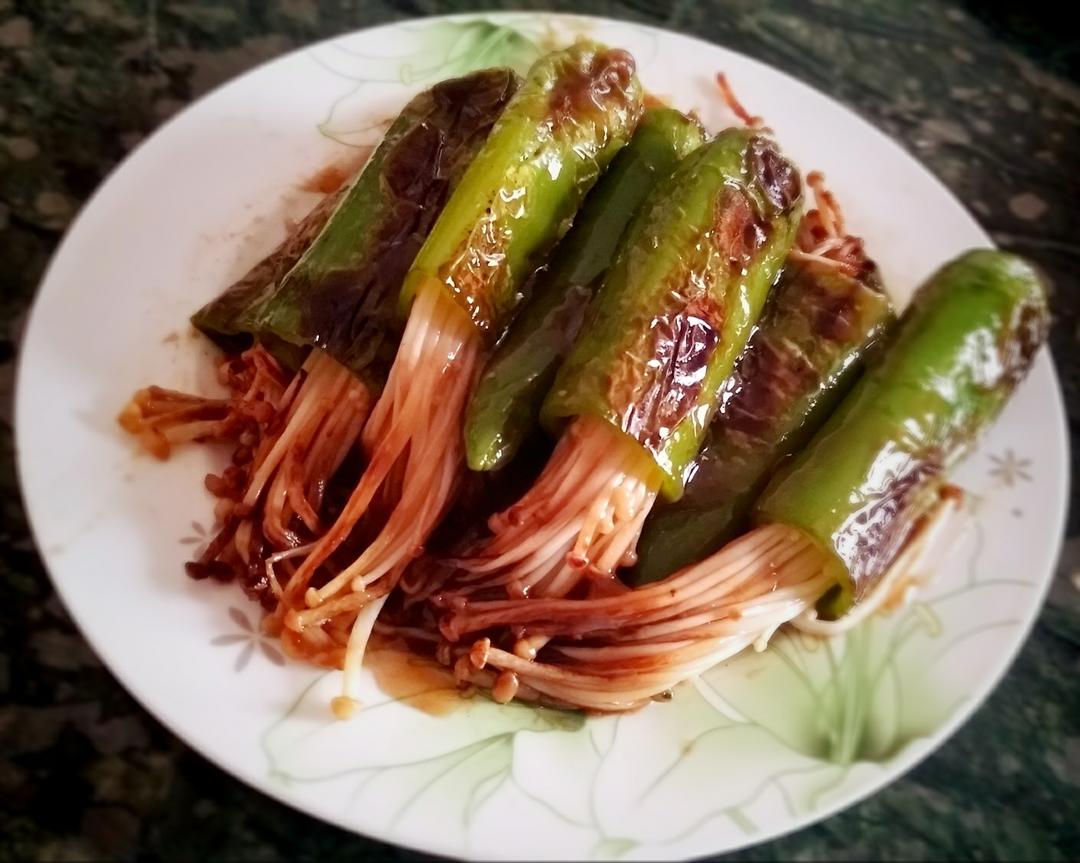 金针菇虎皮青椒的做法