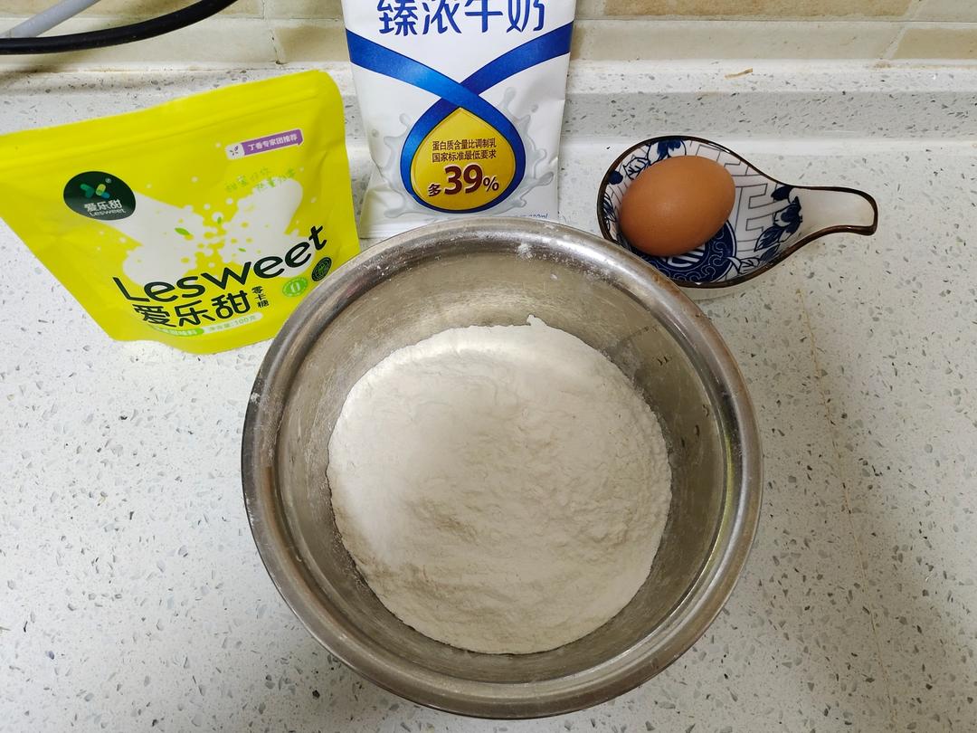 纯奶手撕吐司的做法 步骤1