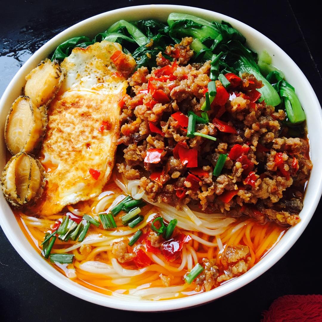 高—glj做的辣肉面(面浇头)