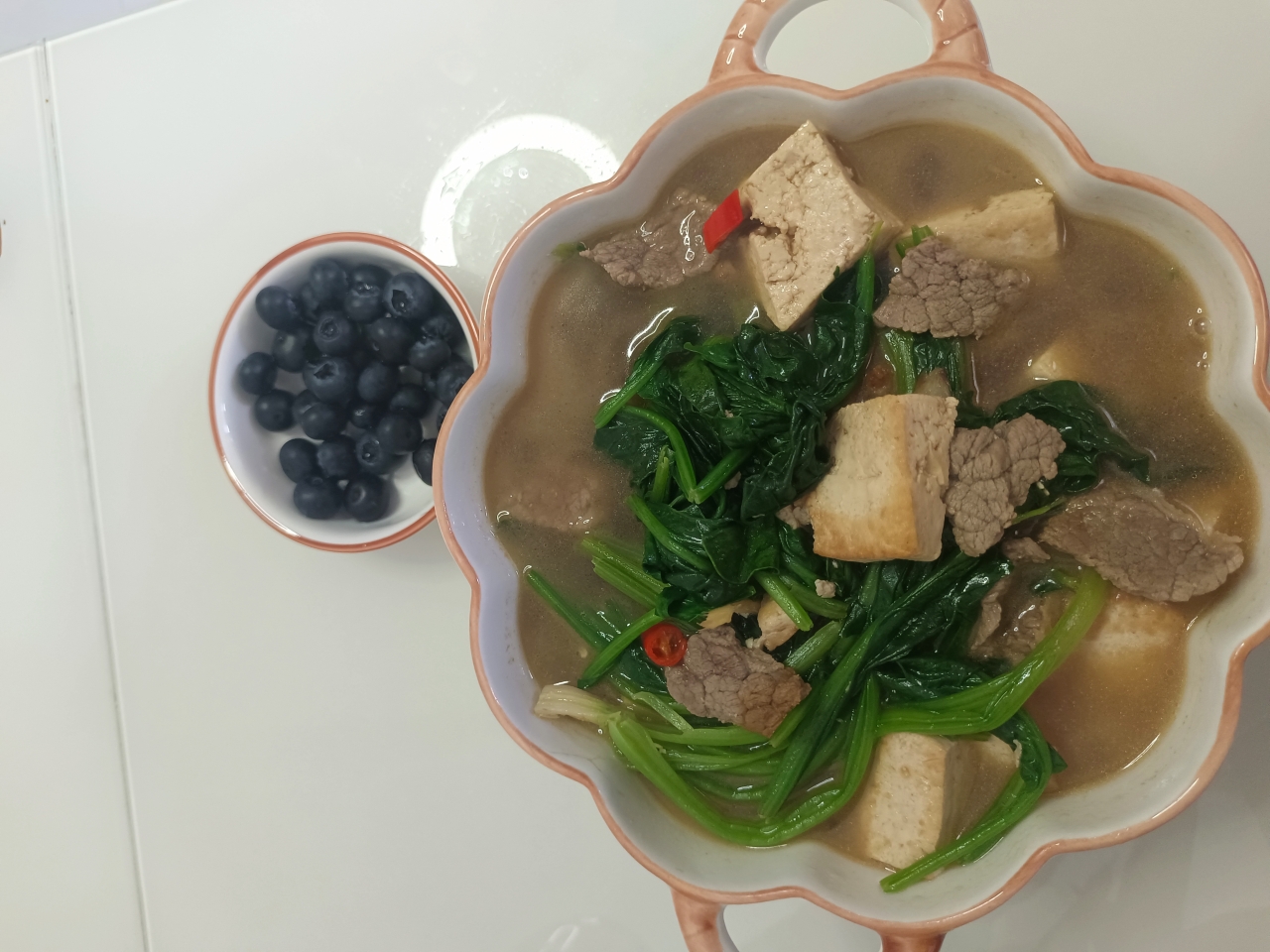 牛肉菠菜豆腐汤