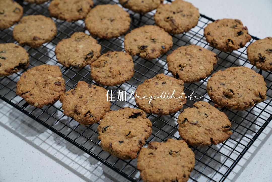 小美燕麦坚果饼干的做法