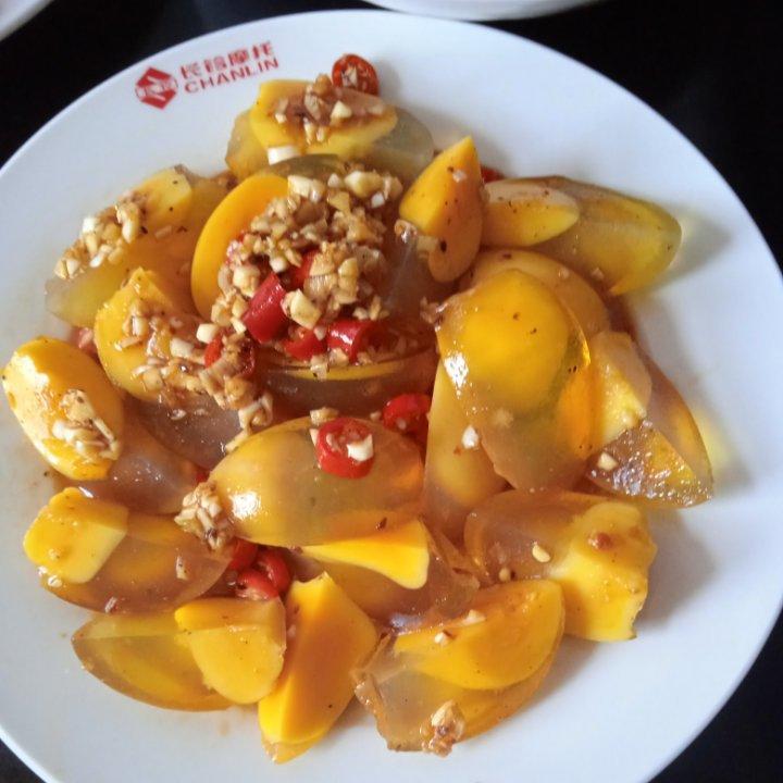 凉拌皮蛋 变蛋 松花蛋（五星大厨私传配方，5分钟搞定，朋友说是他吃过最好吃的）