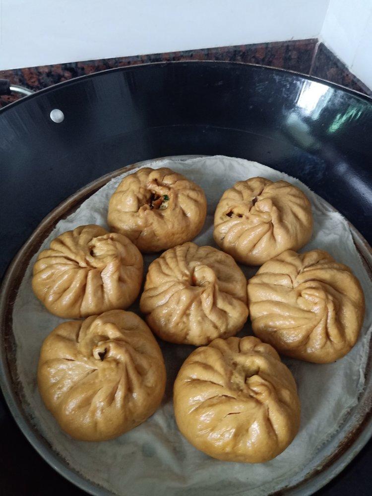 胡萝卜木耳鸡蛋素包子