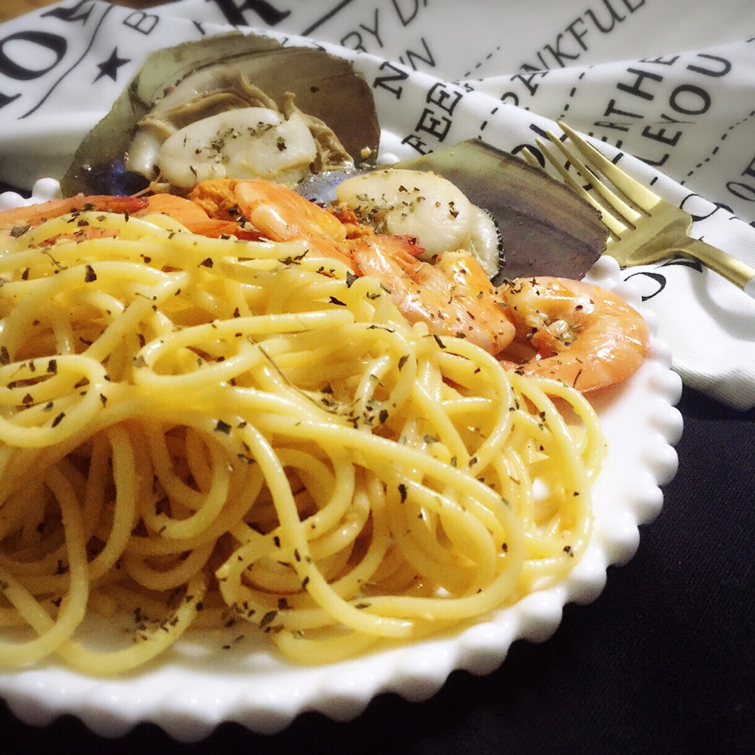 海鲜意大利面（大蒜辣椒味）