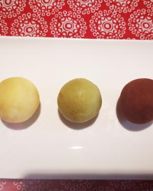 5种不同口味的月饼馅料制作方法（芋泥紫薯馅，豆沙馅3种变化口味，奶黄馅）的做法 步骤9