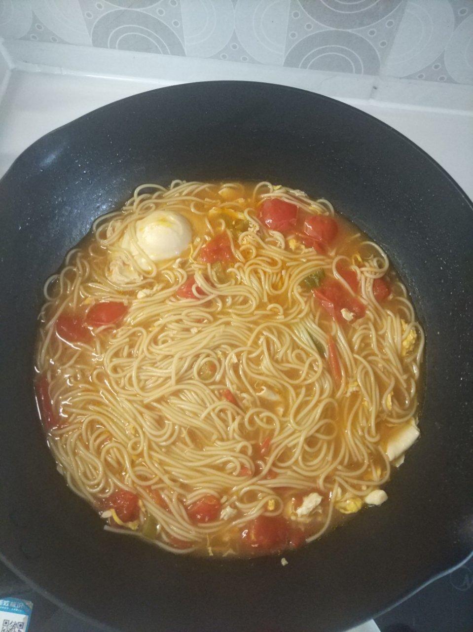 最家常的普通汤面——西红柿鸡蛋龙须面